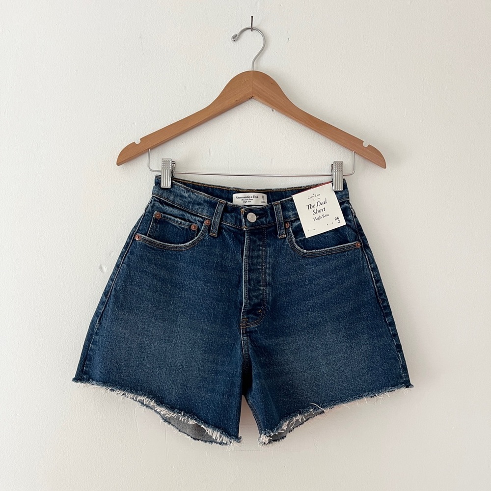 Abercrombie & Fitch NWT 26/2 The Dad Short High Rise Curve Love